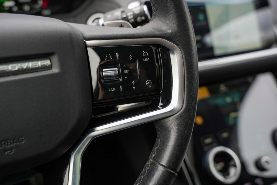 Land Rover Range Rover Velar 2.0 P400e Edition Panoramadak Meridian Memory Camera Panoramadak Trekhaak R-Dynamic Stoel/Stuur Verwarming