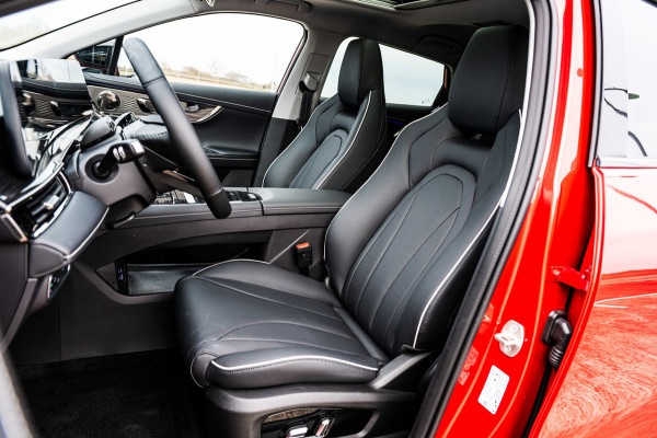 Omoda 5 Premium 61 kWh | Stoel/Stuur Verwarming | Rondom Camera | Adaptive Cruise Control | Parkeersensoren |