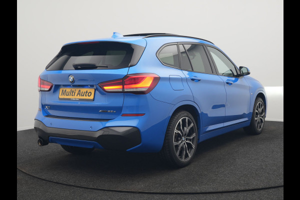 BMW X1 xDrive25e M Sport PHEV 221pk Dealer O.H | Trekhaak Afn. | Panodak | Camera | Sportstoelen & Sportstuur Verwarmd | Hifi Audio | Cruise Control | Sfeerverlichting | Navigatie | DAB | 19"L.M | Plug In Hybrid |