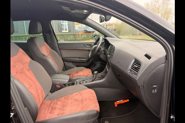 Seat Ateca 1.4 EcoTSI Intense Automaat Apple Carplay 360''Camera Navi Led-XenonTrekhaak