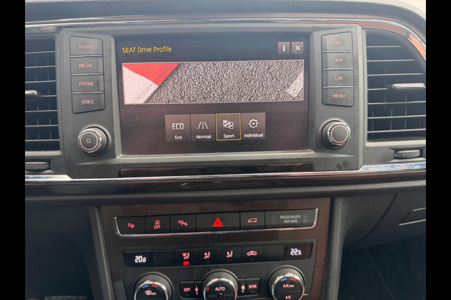 Seat Ateca 1.4 EcoTSI Intense Automaat Apple Carplay 360''Camera Navi Led-XenonTrekhaak