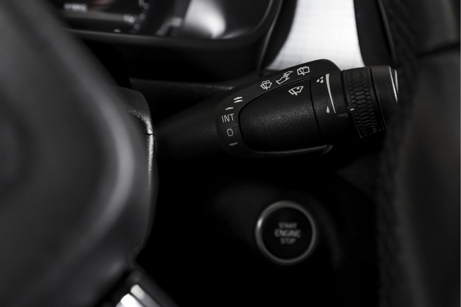Volvo XC40 1.5 T4 Recharge Inscription Expression | Elek. Trekhaak | Dig. Cockpit | Cruise | Stoel-+Stuurverw. | Leder | Elek. Klep | PDC | Camera | NAV+App. Connect | ECC | LM 18" | 0676