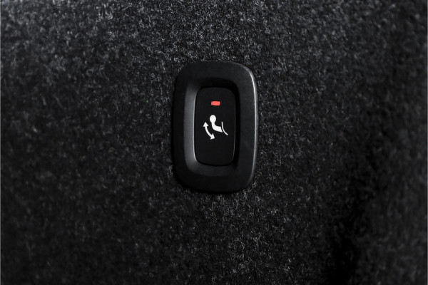 Volvo XC40 1.5 T4 Recharge Inscription Expression | Elek. Trekhaak | Dig. Cockpit | Cruise | Stoel-+Stuurverw. | Leder | Elek. Klep | PDC | Camera | NAV+App. Connect | ECC | LM 18" | 0676