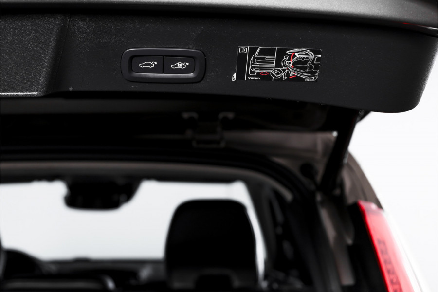 Volvo XC40 1.5 T4 Recharge Inscription Expression | Elek. Trekhaak | Dig. Cockpit | Cruise | Stoel-+Stuurverw. | Leder | Elek. Klep | PDC | Camera | NAV+App. Connect | ECC | LM 18" | 0676