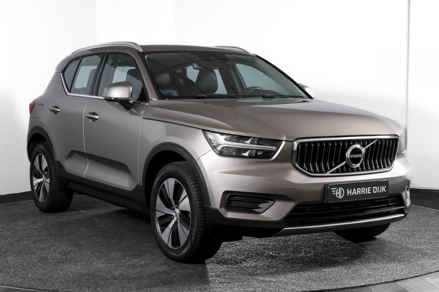 Volvo XC40 1.5 T4 Recharge Inscription Expression | Elek. Trekhaak | Dig. Cockpit | Cruise | Stoel-+Stuurverw. | Leder | Elek. Klep | PDC | Camera | NAV+App. Connect | ECC | LM 18" | 0676