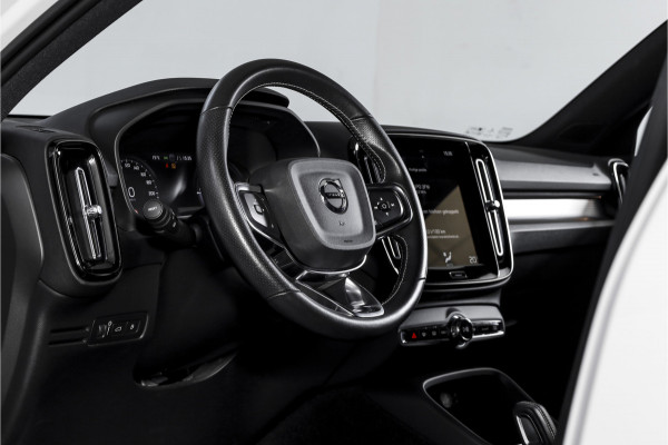 Volvo XC40 1.5 T4 Recharge R-Design | Dig. Cockpit | Elek. Klep | Cruise | PDC | NAV+App. Connect | LED | ECC | LM 19" | 2282