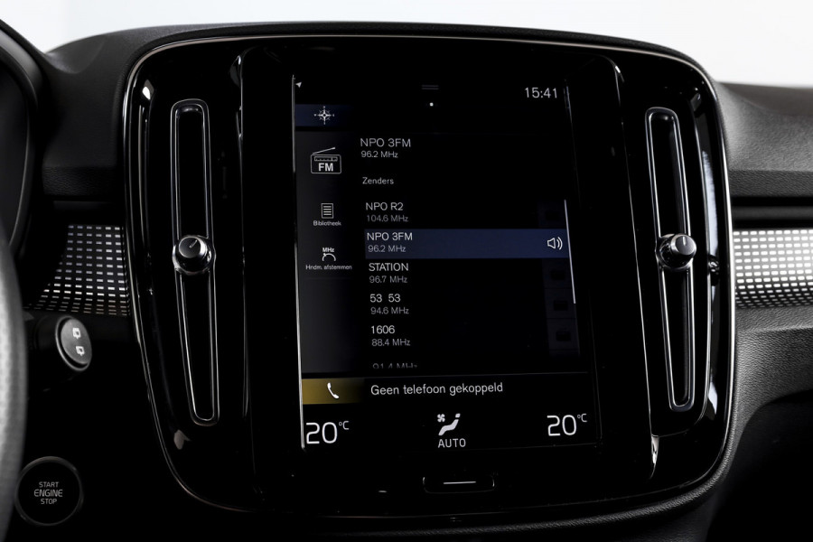 Volvo XC40 1.5 T4 Recharge R-Design | Dig. Cockpit | Elek. Klep | Cruise | PDC | NAV+App. Connect | LED | ECC | LM 19" | 2282