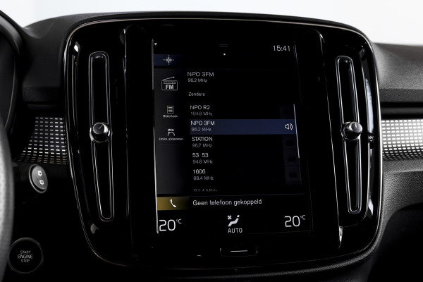 Volvo XC40 1.5 T4 Recharge R-Design | Dig. Cockpit | Elek. Klep | Cruise | PDC | NAV+App. Connect | LED | ECC | LM 19" | 2282