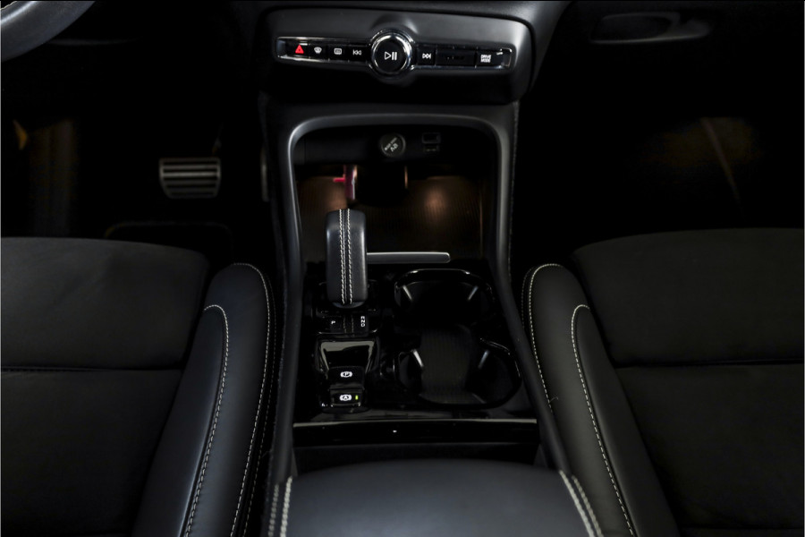 Volvo XC40 1.5 T4 Recharge R-Design | Dig. Cockpit | Elek. Klep | Cruise | PDC | NAV+App. Connect | LED | ECC | LM 19" | 2282