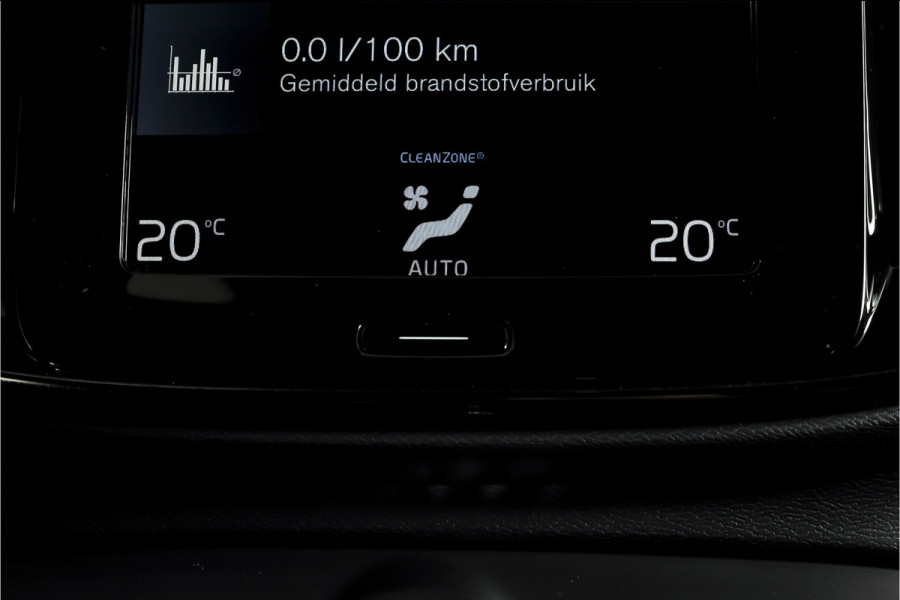 Volvo XC40 1.5 T4 Recharge R-Design | Dig. Cockpit | Elek. Klep | Cruise | PDC | NAV+App. Connect | LED | ECC | LM 19" | 2282