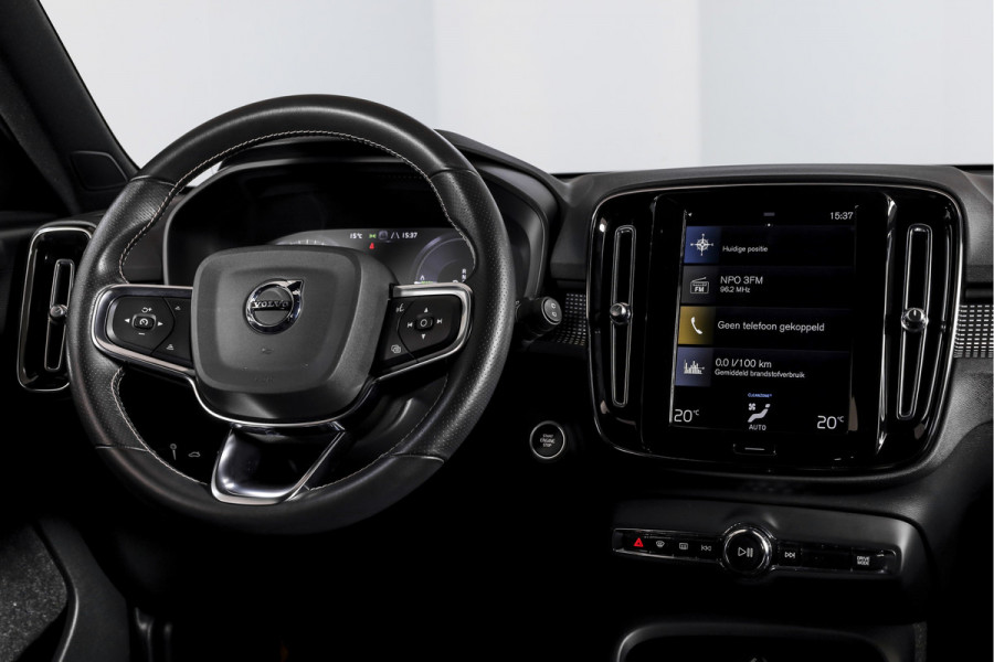 Volvo XC40 1.5 T4 Recharge R-Design | Dig. Cockpit | Elek. Klep | Cruise | PDC | NAV+App. Connect | LED | ECC | LM 19" | 2282