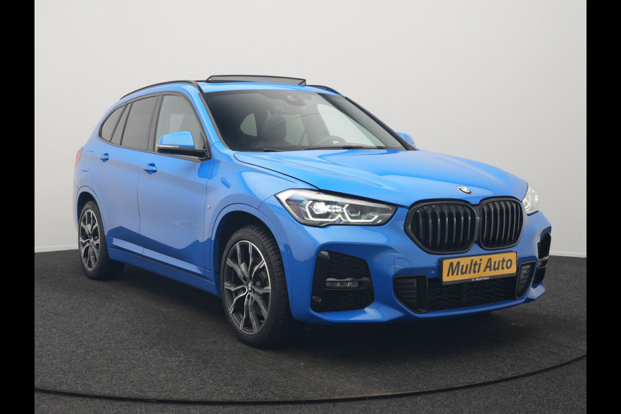 BMW X1 xDrive25e M Sport PHEV 221pk Dealer O.H | Trekhaak Afn. | Panodak | Camera | Sportstoelen & Sportstuur Verwarmd | Hifi Audio | Cruise Control | Sfeerverlichting | Navigatie | DAB | 19"L.M | Plug In Hybrid |