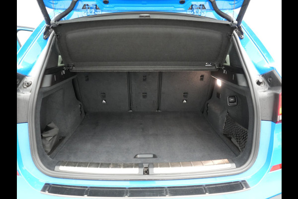 BMW X1 xDrive25e M Sport PHEV 221pk Dealer O.H | Trekhaak Afn. | Panodak | Camera | Sportstoelen & Sportstuur Verwarmd | Hifi Audio | Cruise Control | Sfeerverlichting | Navigatie | DAB | 19"L.M | Plug In Hybrid |