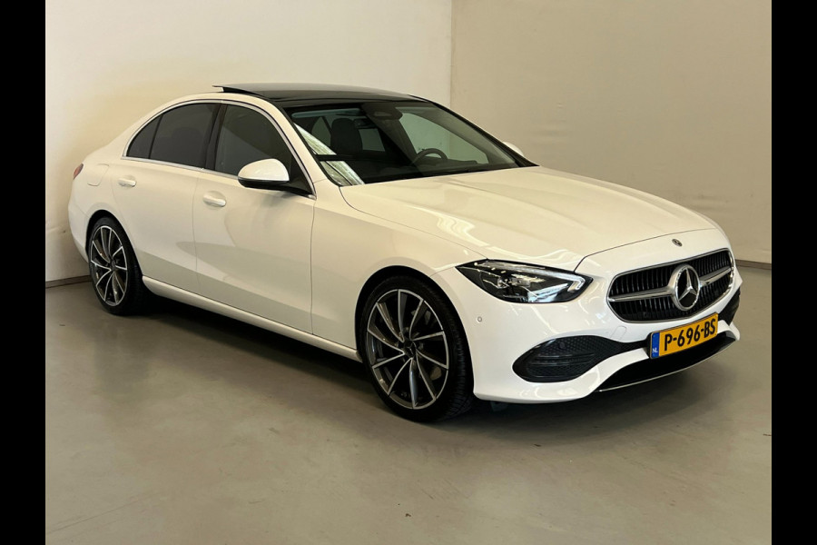 Mercedes-Benz C-Klasse 200 Luxury Line / Pano / NL-auto / Trekhaak