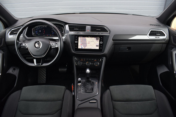 Volkswagen Tiguan Allspace 1.5 TSI 150pk DSG R-line 7-Persoons | Pano | Camera | Trekhaak