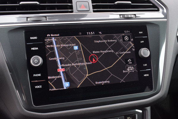 Volkswagen Tiguan Allspace 1.5 TSI 150pk DSG R-line 7-Persoons | Pano | Camera | Trekhaak