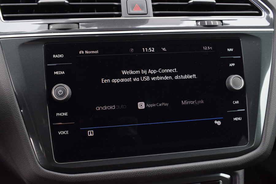 Volkswagen Tiguan Allspace 1.5 TSI 150pk DSG R-line 7-Persoons | Pano | Camera | Trekhaak