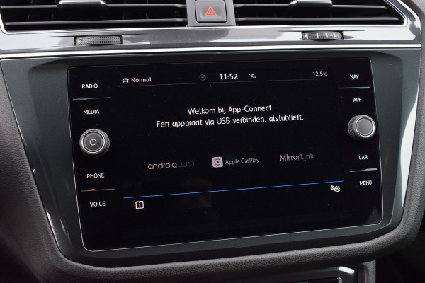 Volkswagen Tiguan Allspace 1.5 TSI 150pk DSG R-line 7-Persoons | Pano | Camera | Trekhaak