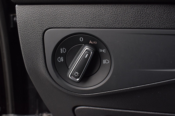 Volkswagen Tiguan Allspace 1.5 TSI 150pk DSG R-line 7-Persoons | Pano | Camera | Trekhaak