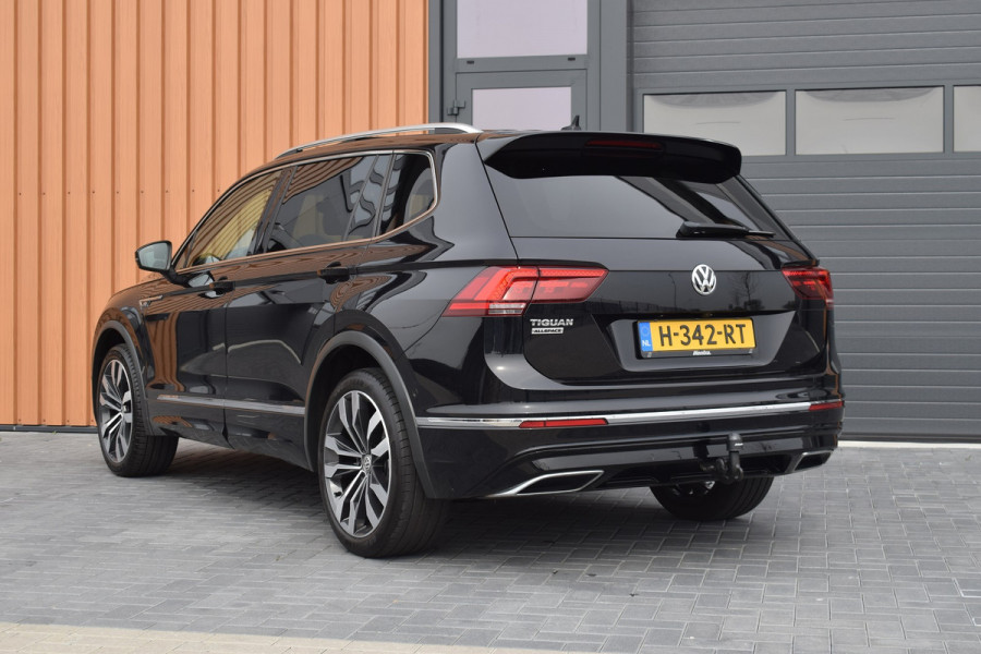 Volkswagen Tiguan Allspace 1.5 TSI 150pk DSG R-line 7-Persoons | Pano | Camera | Trekhaak