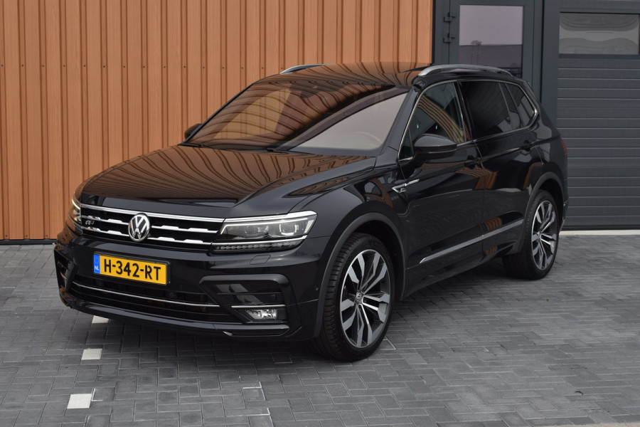 Volkswagen Tiguan Allspace 1.5 TSI 150pk DSG R-line 7-Persoons | Pano | Camera | Trekhaak