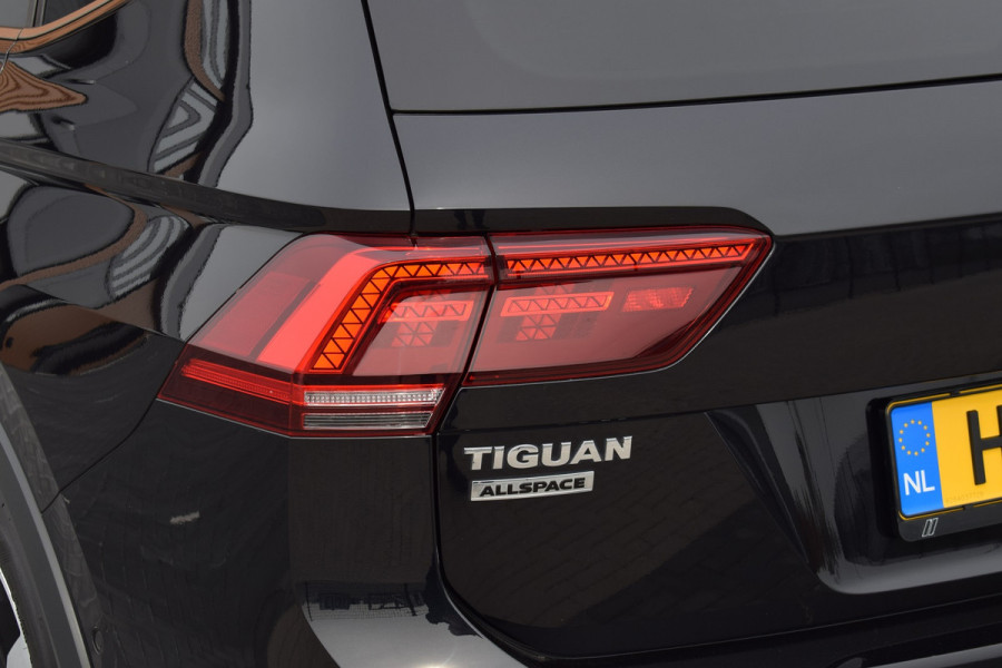 Volkswagen Tiguan Allspace 1.5 TSI 150pk DSG R-line 7-Persoons | Pano | Camera | Trekhaak