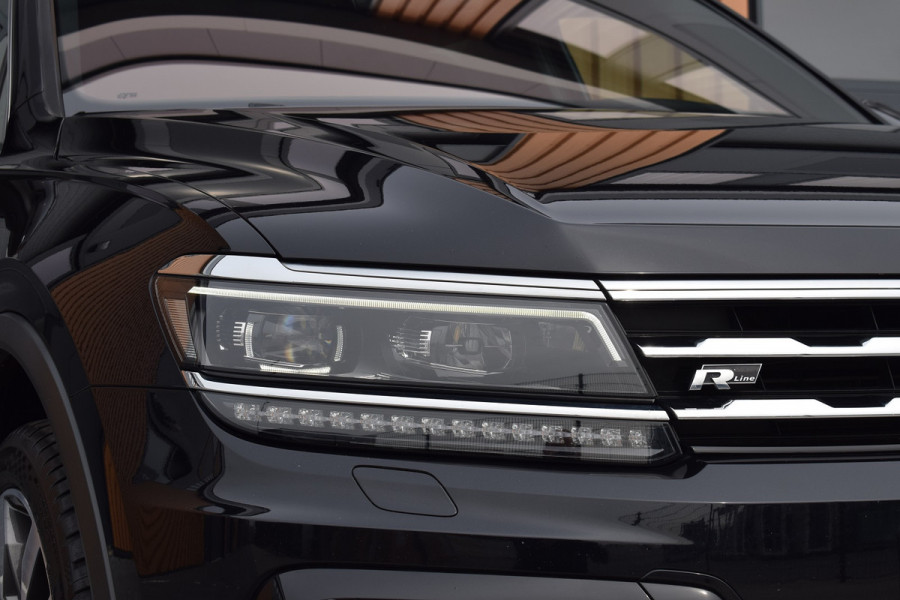 Volkswagen Tiguan Allspace 1.5 TSI 150pk DSG R-line 7-Persoons | Pano | Camera | Trekhaak