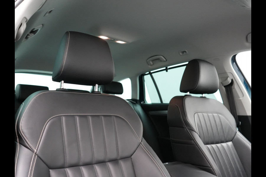 Škoda Superb Combi 1.4 TSI iV Ambition PHEV 218pk Dealer O.H. | Camera | Lederen Sportstoelen Memory & Verwarmd | Keyless | Apple Carplay | Virtual Cockpit | Navigatie | Cruise Control | DAB | Plug In Hybrid