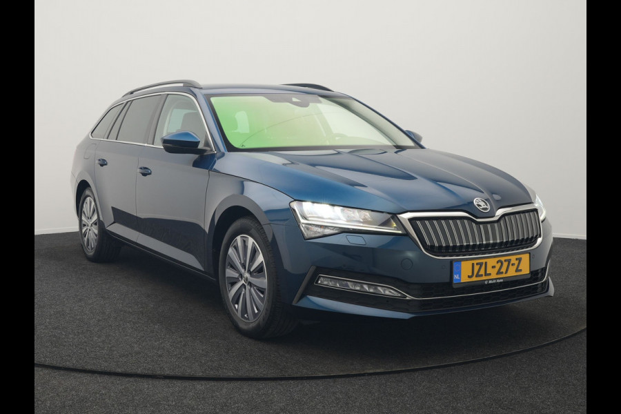 Škoda Superb Combi 1.4 TSI iV Ambition PHEV 218pk Dealer O.H. | Camera | Lederen Sportstoelen Memory & Verwarmd | Keyless | Apple Carplay | Virtual Cockpit | Navigatie | Cruise Control | DAB | Plug In Hybrid