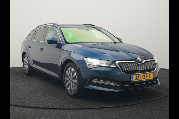 Škoda Superb Combi 1.4 TSI iV Ambition PHEV 218pk Dealer O.H. | Camera | Lederen Sportstoelen Memory & Verwarmd | Keyless | Apple Carplay | Virtual Cockpit | Navigatie | Cruise Control | DAB | Plug In Hybrid