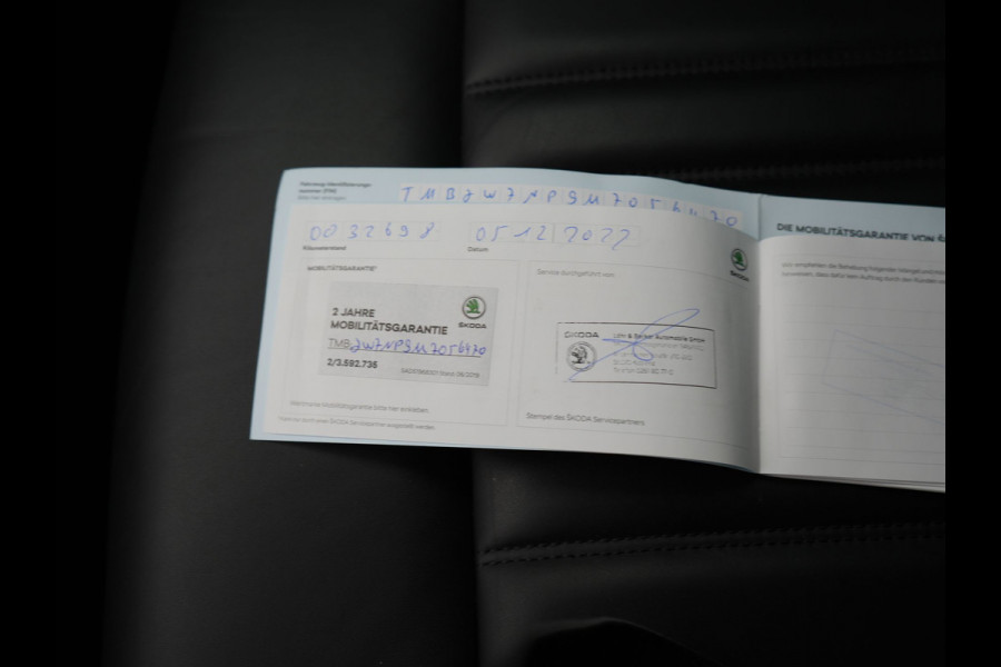 Škoda Superb Combi 1.4 TSI iV Ambition PHEV 218pk Dealer O.H. | Camera | Lederen Sportstoelen Memory & Verwarmd | Keyless | Apple Carplay | Virtual Cockpit | Navigatie | Cruise Control | DAB | Plug In Hybrid