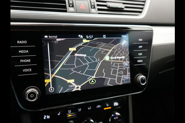 Škoda Superb Combi 1.4 TSI iV Ambition PHEV 218pk Dealer O.H. | Camera | Lederen Sportstoelen Memory & Verwarmd | Keyless | Apple Carplay | Virtual Cockpit | Navigatie | Cruise Control | DAB | Plug In Hybrid