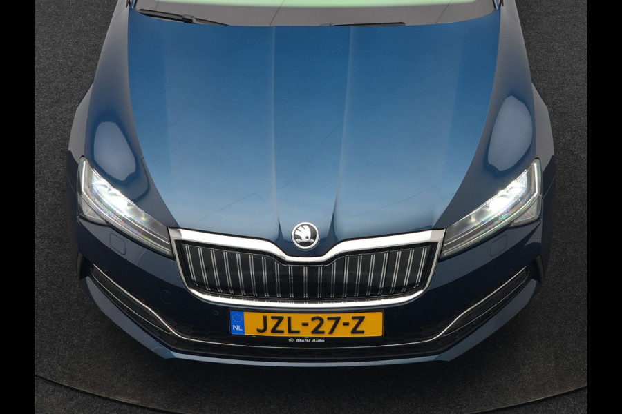 Škoda Superb Combi 1.4 TSI iV Ambition PHEV 218pk Dealer O.H. | Camera | Lederen Sportstoelen Memory & Verwarmd | Keyless | Apple Carplay | Virtual Cockpit | Navigatie | Cruise Control | DAB | Plug In Hybrid