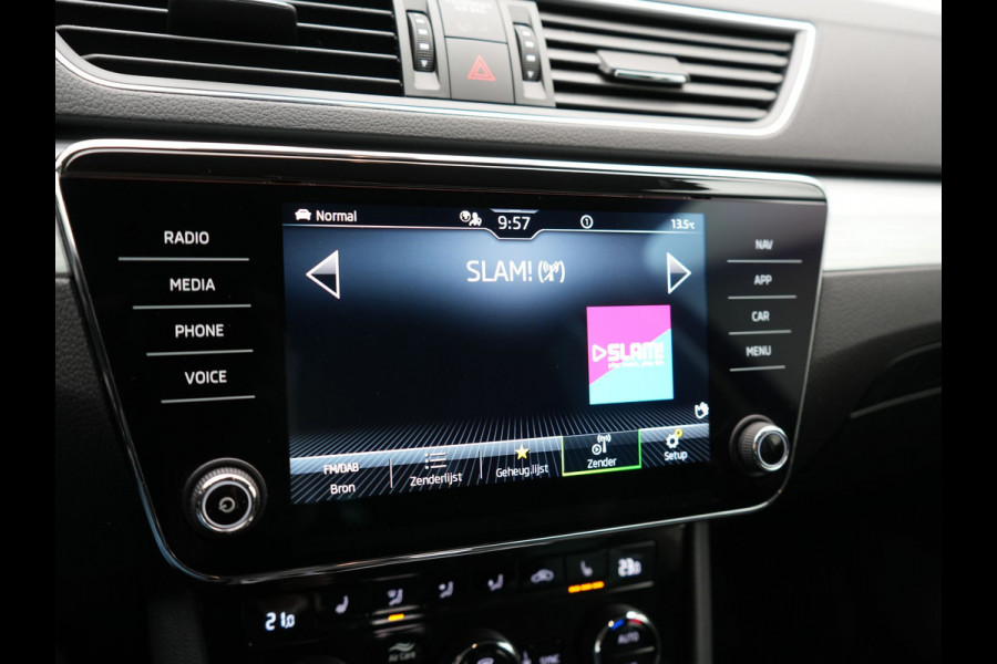 Škoda Superb Combi 1.4 TSI iV Ambition PHEV 218pk Dealer O.H. | Camera | Lederen Sportstoelen Memory & Verwarmd | Keyless | Apple Carplay | Virtual Cockpit | Navigatie | Cruise Control | DAB | Plug In Hybrid