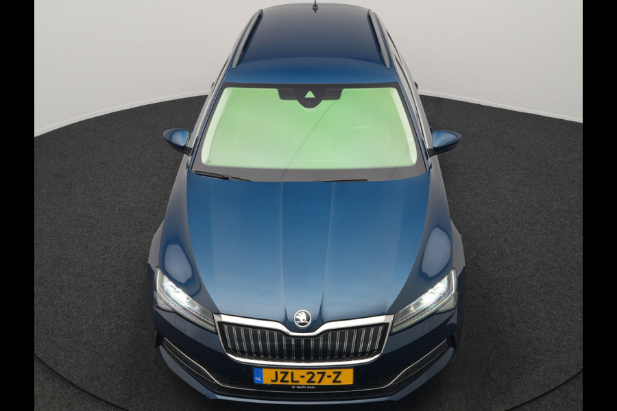 Škoda Superb Combi 1.4 TSI iV Ambition PHEV 218pk Dealer O.H. | Camera | Lederen Sportstoelen Memory & Verwarmd | Keyless | Apple Carplay | Virtual Cockpit | Navigatie | Cruise Control | DAB | Plug In Hybrid