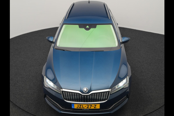 Škoda Superb Combi 1.4 TSI iV Ambition PHEV 218pk Dealer O.H. | Camera | Lederen Sportstoelen Memory & Verwarmd | Keyless | Apple Carplay | Virtual Cockpit | Navigatie | Cruise Control | DAB | Plug In Hybrid