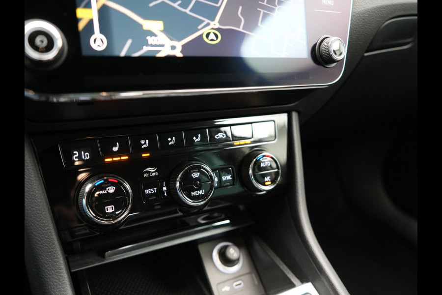 Škoda Superb Combi 1.4 TSI iV Ambition PHEV 218pk Dealer O.H. | Camera | Lederen Sportstoelen Memory & Verwarmd | Keyless | Apple Carplay | Virtual Cockpit | Navigatie | Cruise Control | DAB | Plug In Hybrid