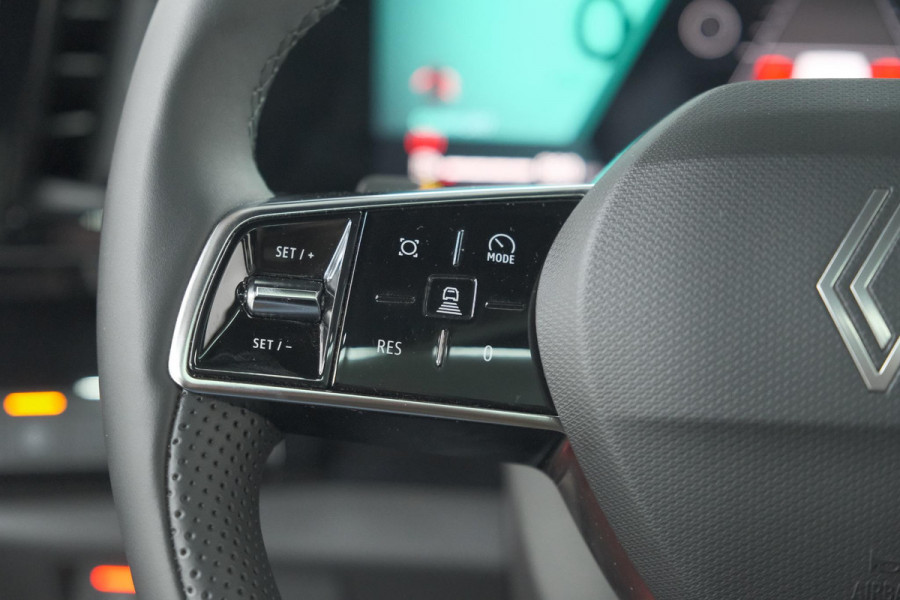 Renault Austral 1.2 E-Tech Full Hybrid 200 Techno | 1500 KG Trekgewicht | 360 Camera | Panoramadak | Adaptieve Cruise Control