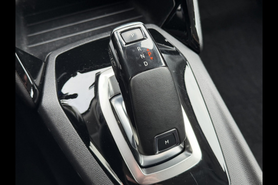 Peugeot 2008 1.2 PureTech Automaat Navi Cruise Carplay Camera+Pdc Led Lane assist Trekhaak