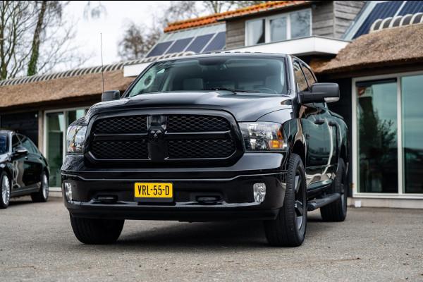 Dodge Ram 1500 5.7 V8 4x4 Crew Cab 5'7 Laramie Schuifdak I LPG I Stuur & stoelverwarming I Trekhaak I Camera I Alpine I Sidebars