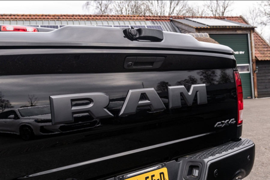 Dodge Ram 1500 5.7 V8 4x4 Crew Cab 5'7 Laramie Schuifdak I LPG I Stuur & stoelverwarming I Trekhaak I Camera I Alpine I Sidebars