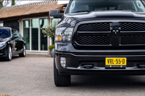 Dodge Ram 1500 5.7 V8 4x4 Crew Cab 5'7 Laramie Schuifdak I LPG I Stuur & stoelverwarming I Trekhaak I Camera I Alpine I Sidebars