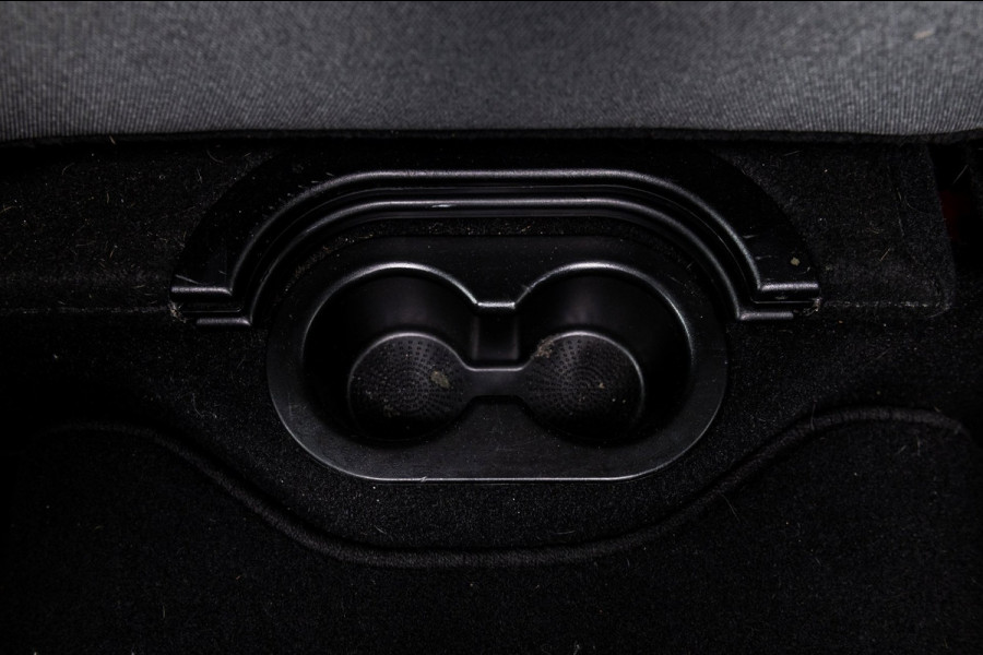 Dodge Ram 1500 5.7 V8 4x4 Crew Cab 5'7 Laramie Schuifdak I LPG I Stuur & stoelverwarming I Trekhaak I Camera I Alpine I Sidebars