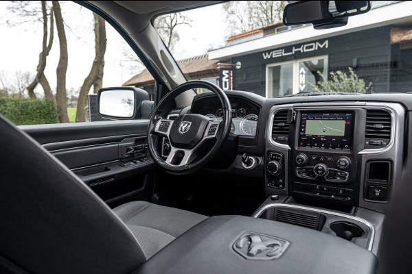 Dodge Ram 1500 5.7 V8 4x4 Crew Cab 5'7 Laramie Schuifdak I LPG I Stuur & stoelverwarming I Trekhaak I Camera I Alpine I Sidebars