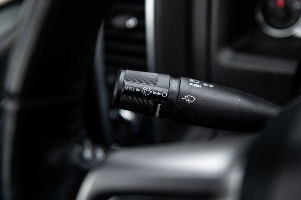 Dodge Ram 1500 5.7 V8 4x4 Crew Cab 5'7 Laramie Schuifdak I LPG I Stuur & stoelverwarming I Trekhaak I Camera I Alpine I Sidebars