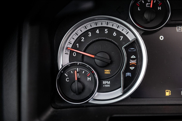 Dodge Ram 1500 5.7 V8 4x4 Crew Cab 5'7 Laramie Schuifdak I LPG I Stuur & stoelverwarming I Trekhaak I Camera I Alpine I Sidebars