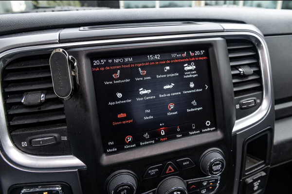 Dodge Ram 1500 5.7 V8 4x4 Crew Cab 5'7 Laramie Schuifdak I LPG I Stuur & stoelverwarming I Trekhaak I Camera I Alpine I Sidebars