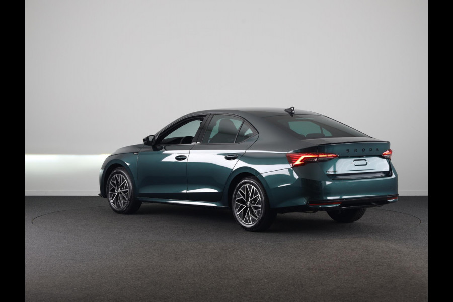 Škoda Octavia Sportline Tour m-HEV 1.5 TSI 150 pk 7 versn. DSG | Navigatie pakket | Travel Assist | Wegklapbare trekhaak | Winter pakket