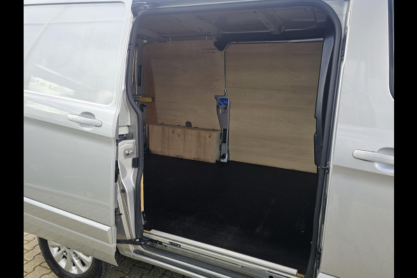Ford Transit Custom 300 2.0 TDCI L2H1 Limited | Automaat | Trekhaak | Ladder | Camera | Stoelverwarming | Cruise control | Lane assist | Keurige auto!