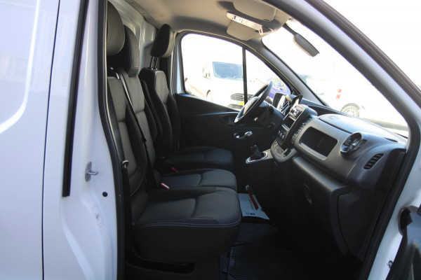 Renault Trafic 2.0 dCi 120PK T29 L2H1 / Laadruimte inrichting / Trekhaak / Camera